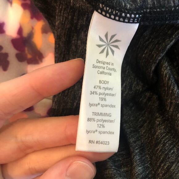 Athleta High Rise Chaturanga Flow Tight Petal - Picture 6 of 9